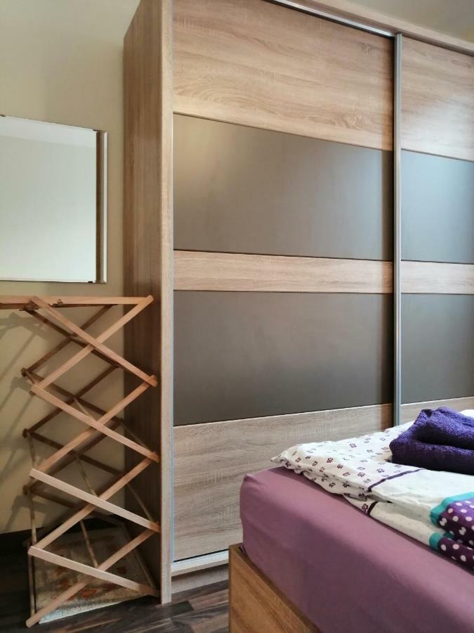 Central Academic Apartment Софія Екстер'єр фото